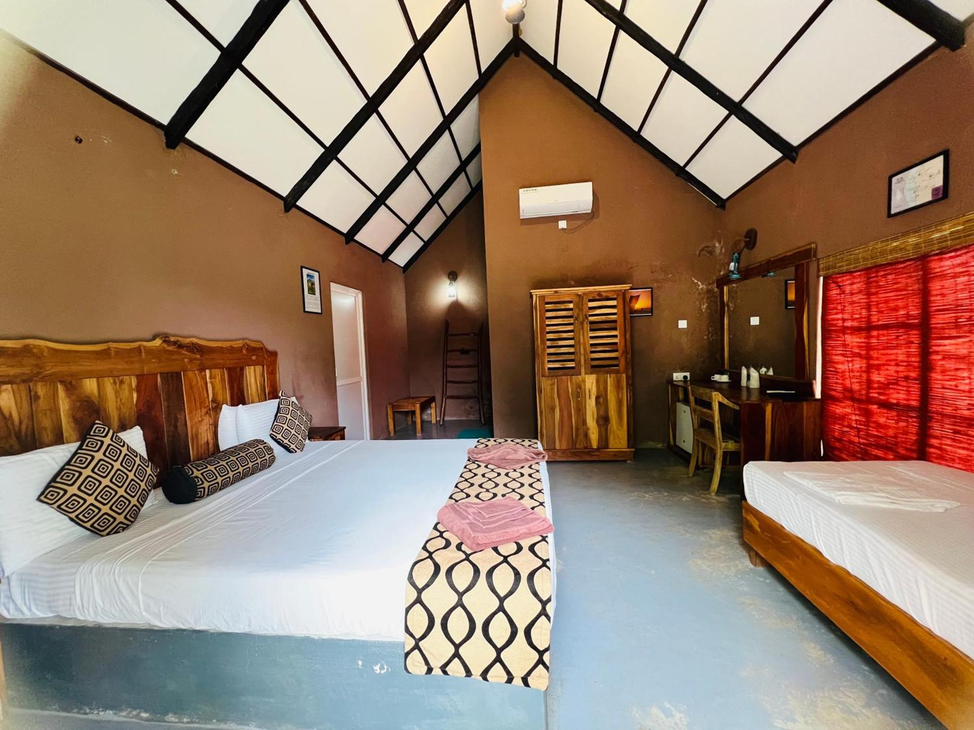 Coco Village Hotel Chilaw Luaran gambar